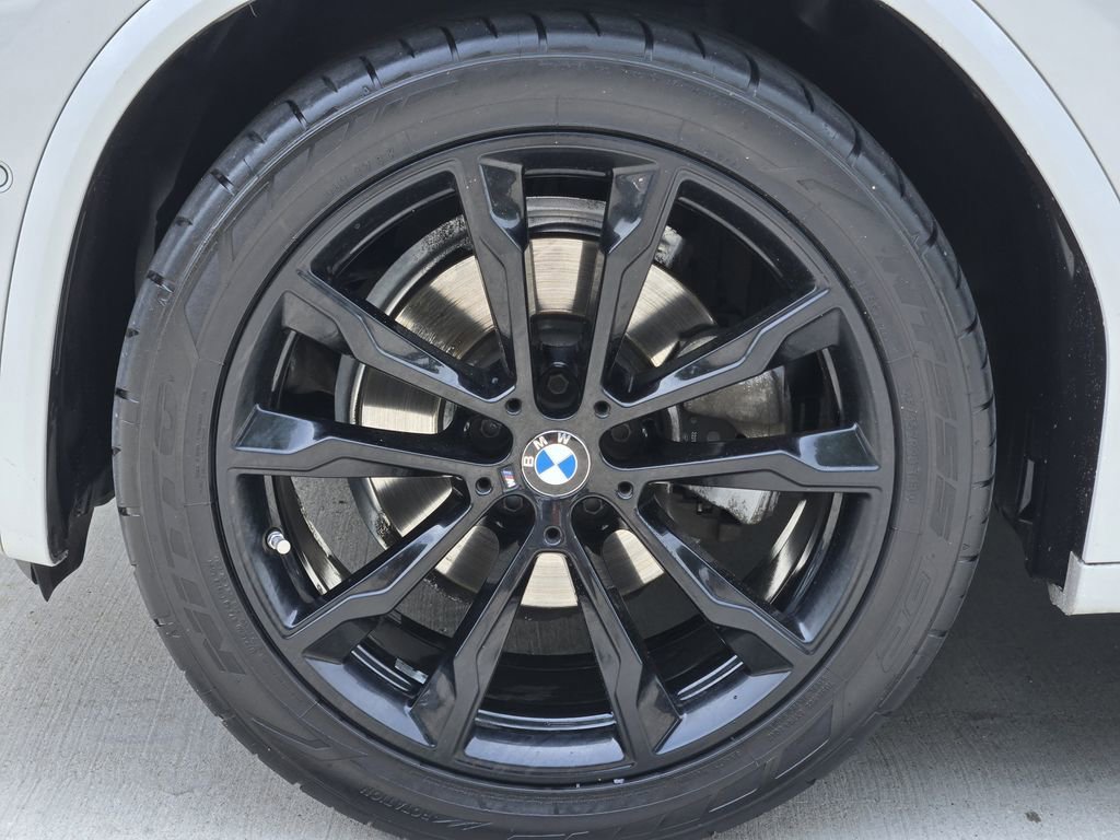 Used 2020 BMW X4 xDrive30i w/ Executive Package AWD/4WD image 16