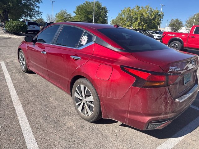 Used 2021 Nissan Altima 2.5 SV w/ SV Premium Package FWD image 3