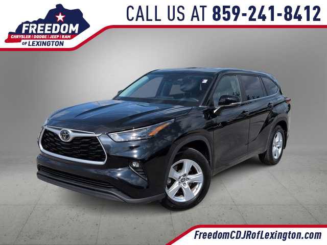 Used 2023 Toyota Highlander LE