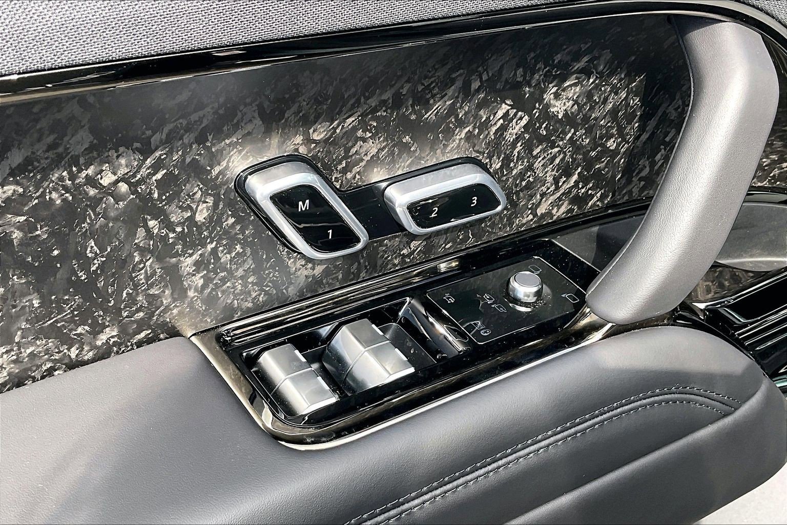 New 2026 Land Rover Range Rover Sport SV AWD/4WD image 22