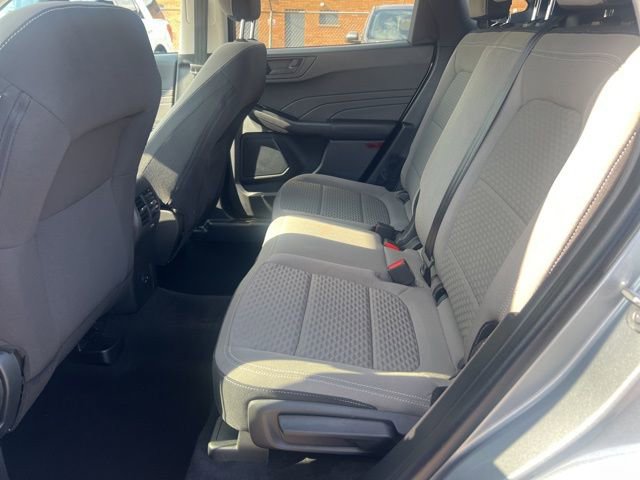 Certified 2022 Ford Escape SE w/ Cold Weather Package AWD/4WD image 19