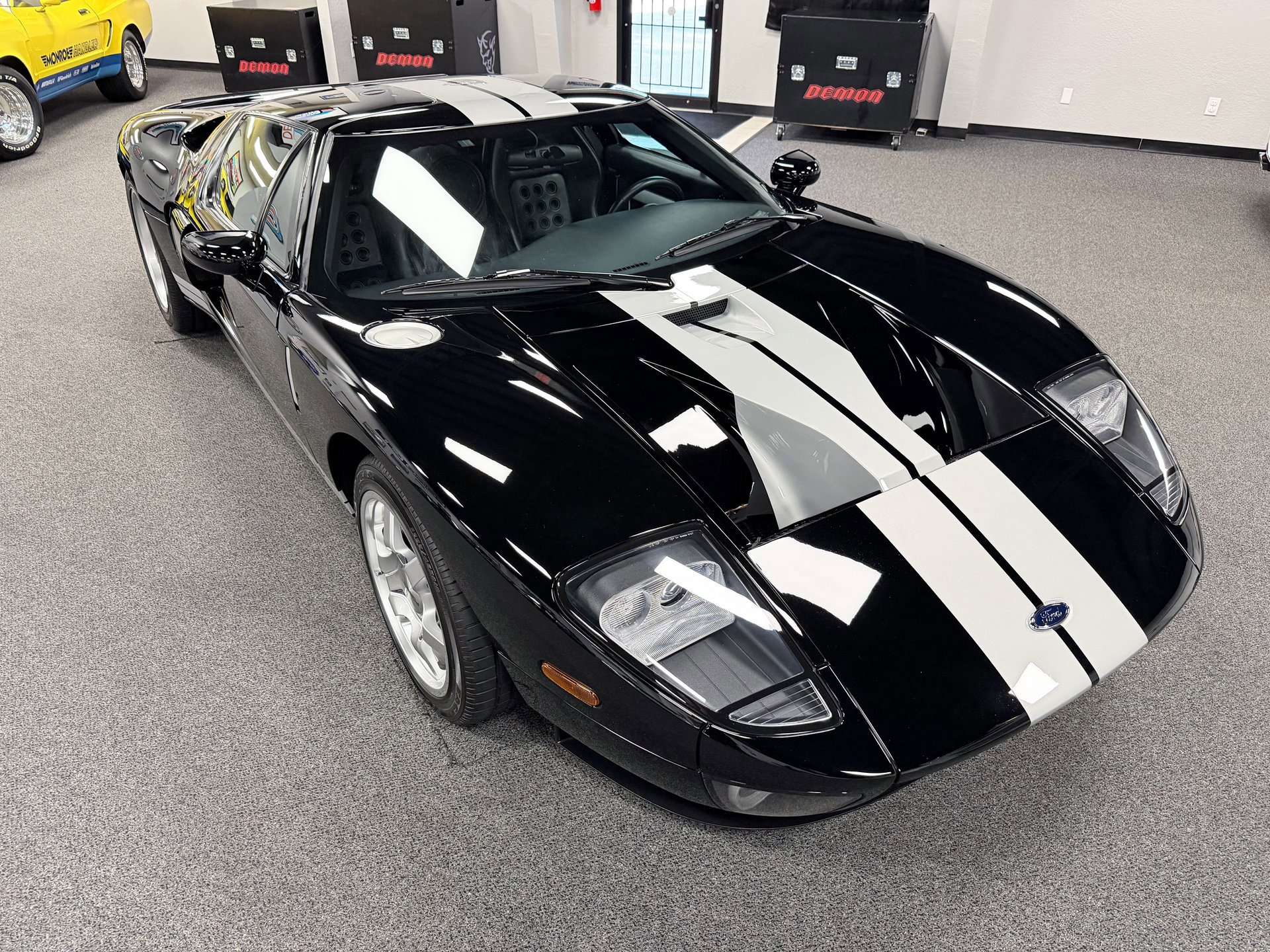 Used 2005 Ford GT image 38