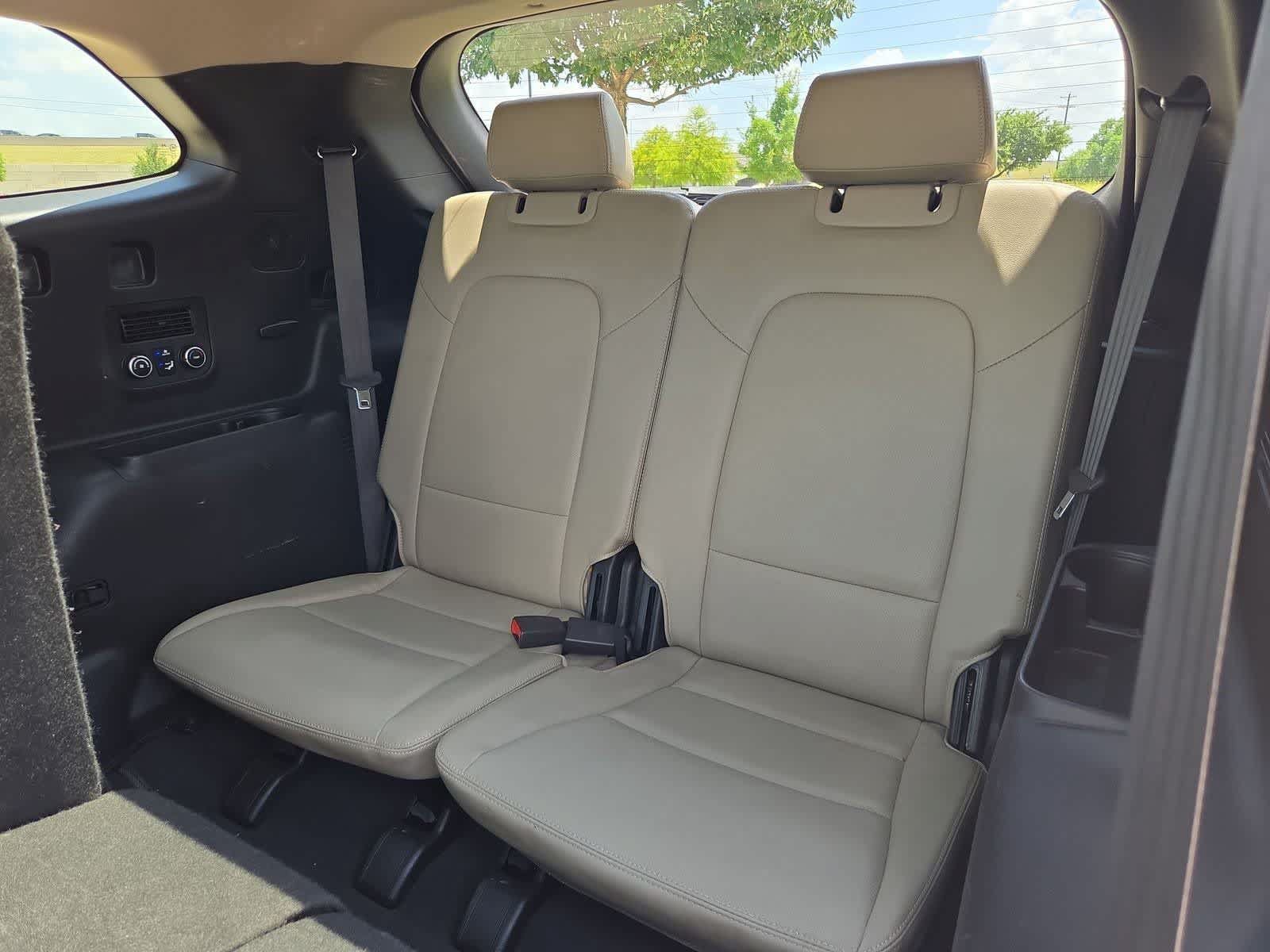 Used 2014 Hyundai Santa Fe GLS FWD image 35