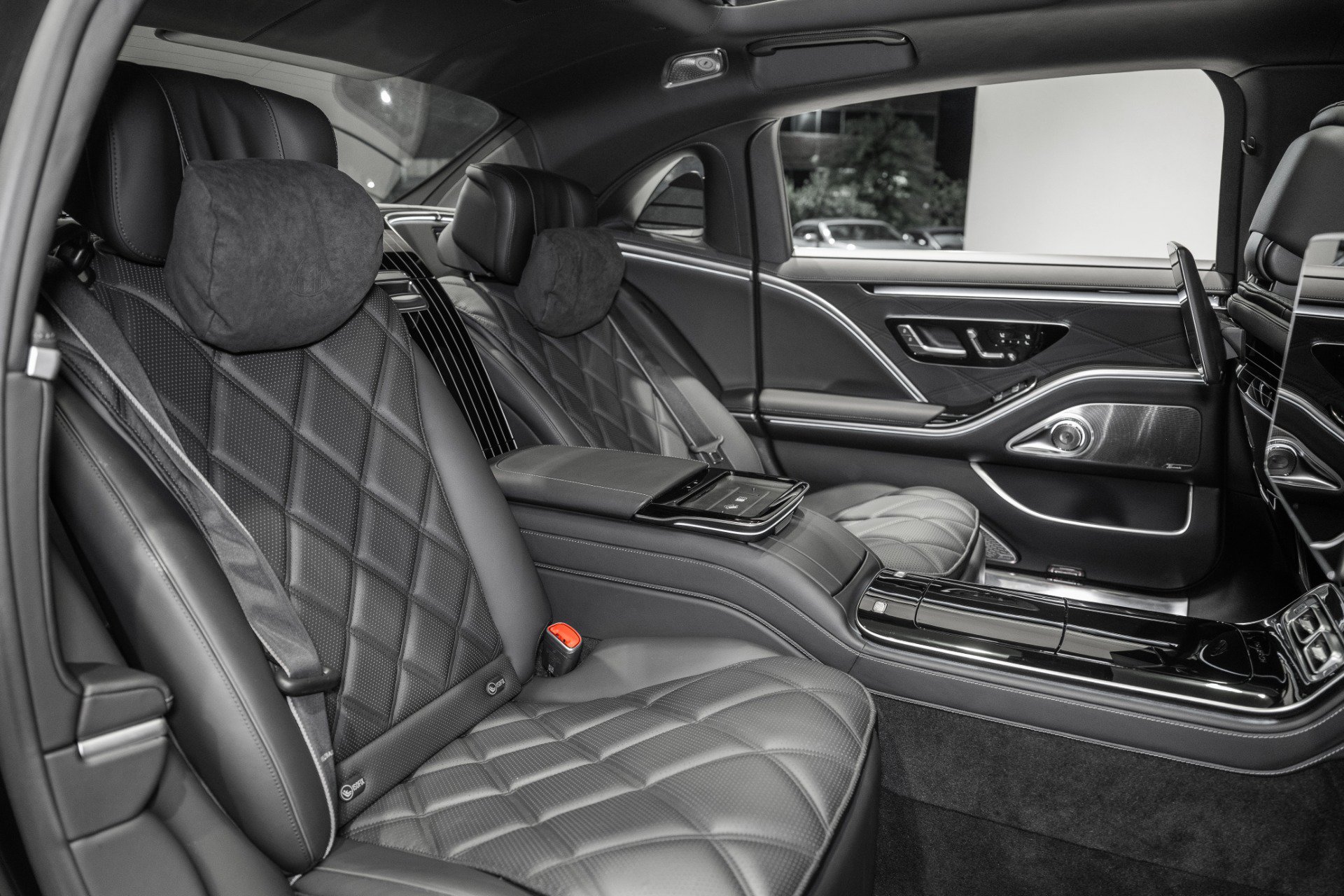 Used 2024 Mercedes-Benz Maybach S 580 4MATIC image 26