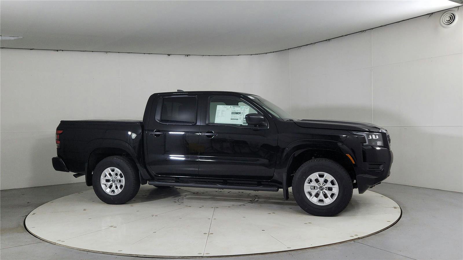 New 2026 Nissan Frontier S image 8