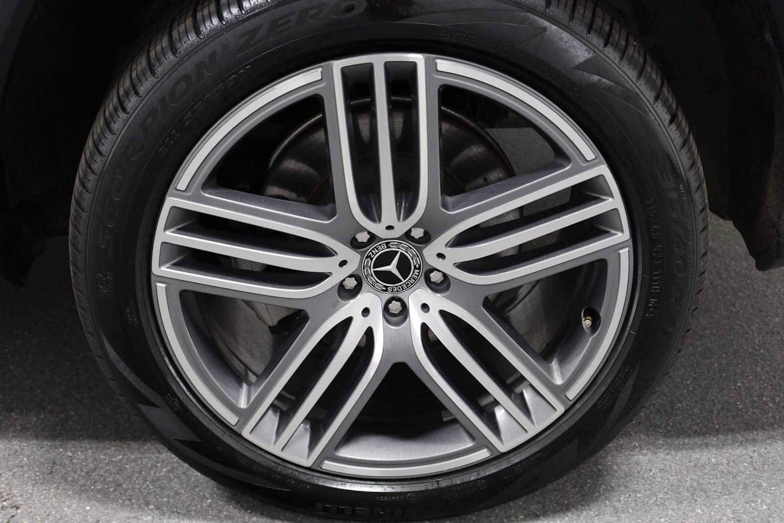 Used 2022 Mercedes-Benz GLS 450 4MATIC image 35