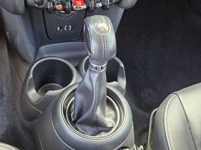 Used 2017 MINI Cooper 2-Door Hardtop FWD image 21