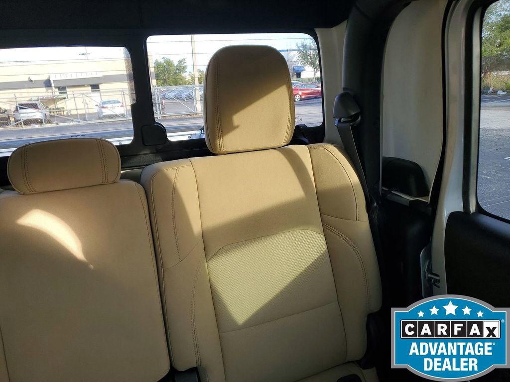 Used 2023 Jeep Gladiator Sport image 16