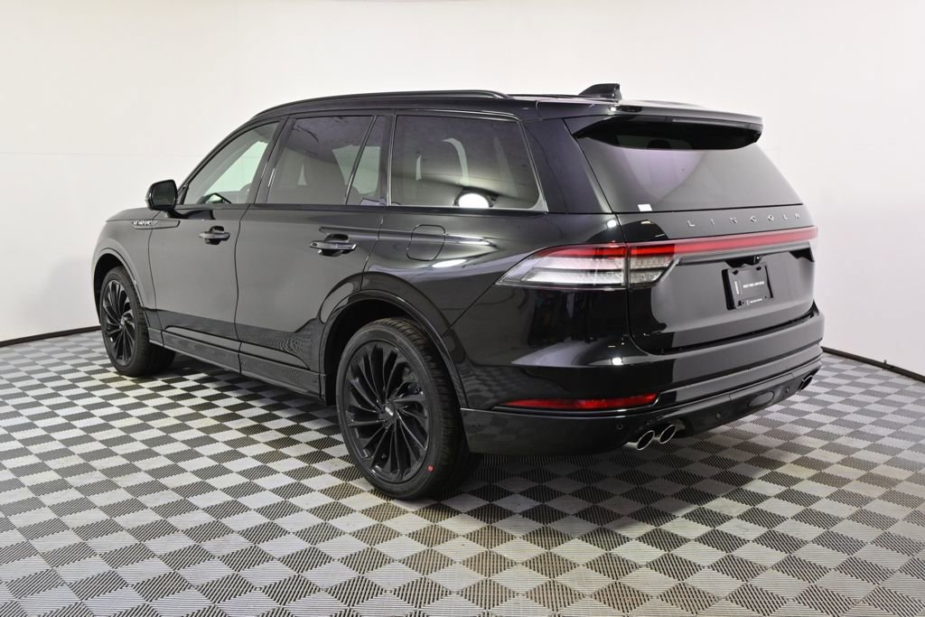 New 2026 Lincoln Aviator Reserve image 3