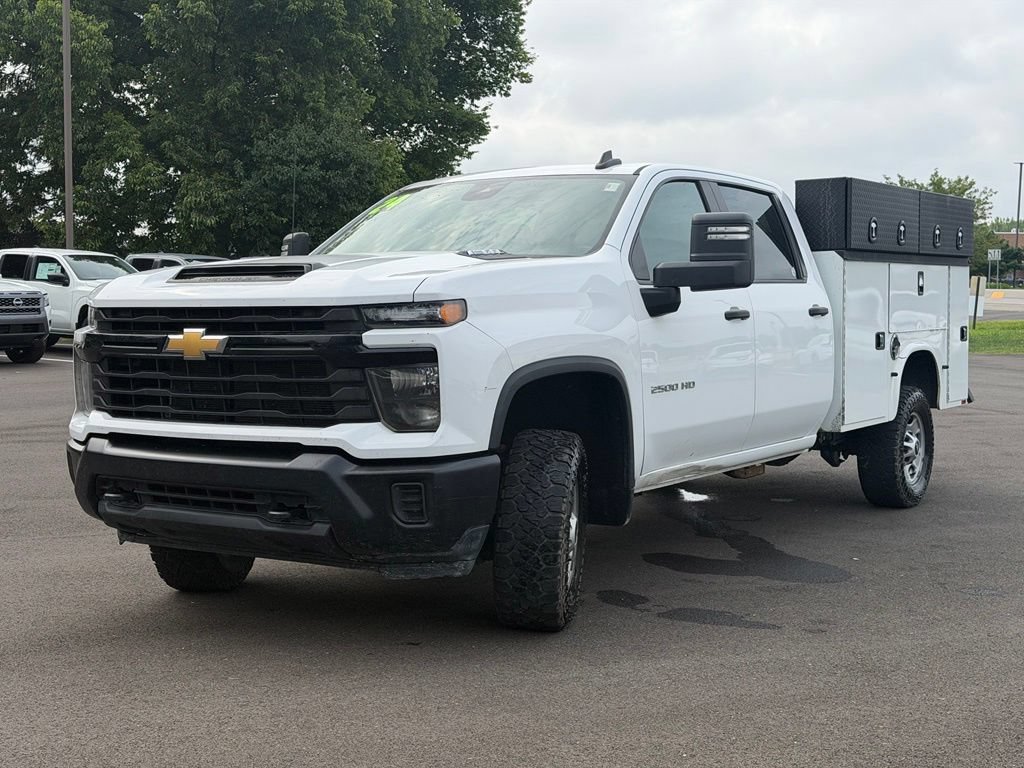 Used 2024 Chevrolet Silverado 2500 W/T w/ WT Convenience Package AWD/4WD image 2