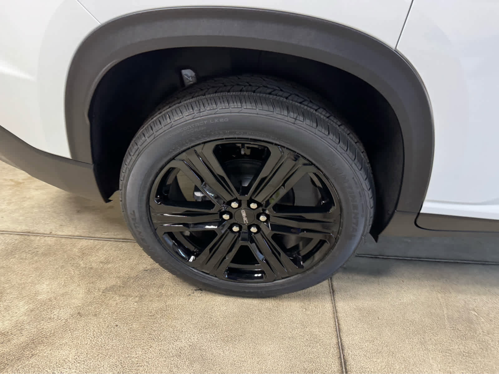 New 2026 GMC Acadia Elevation image 8