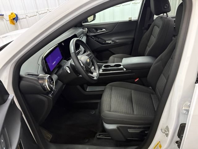 Used 2025 Chevrolet Equinox LT FWD image 28
