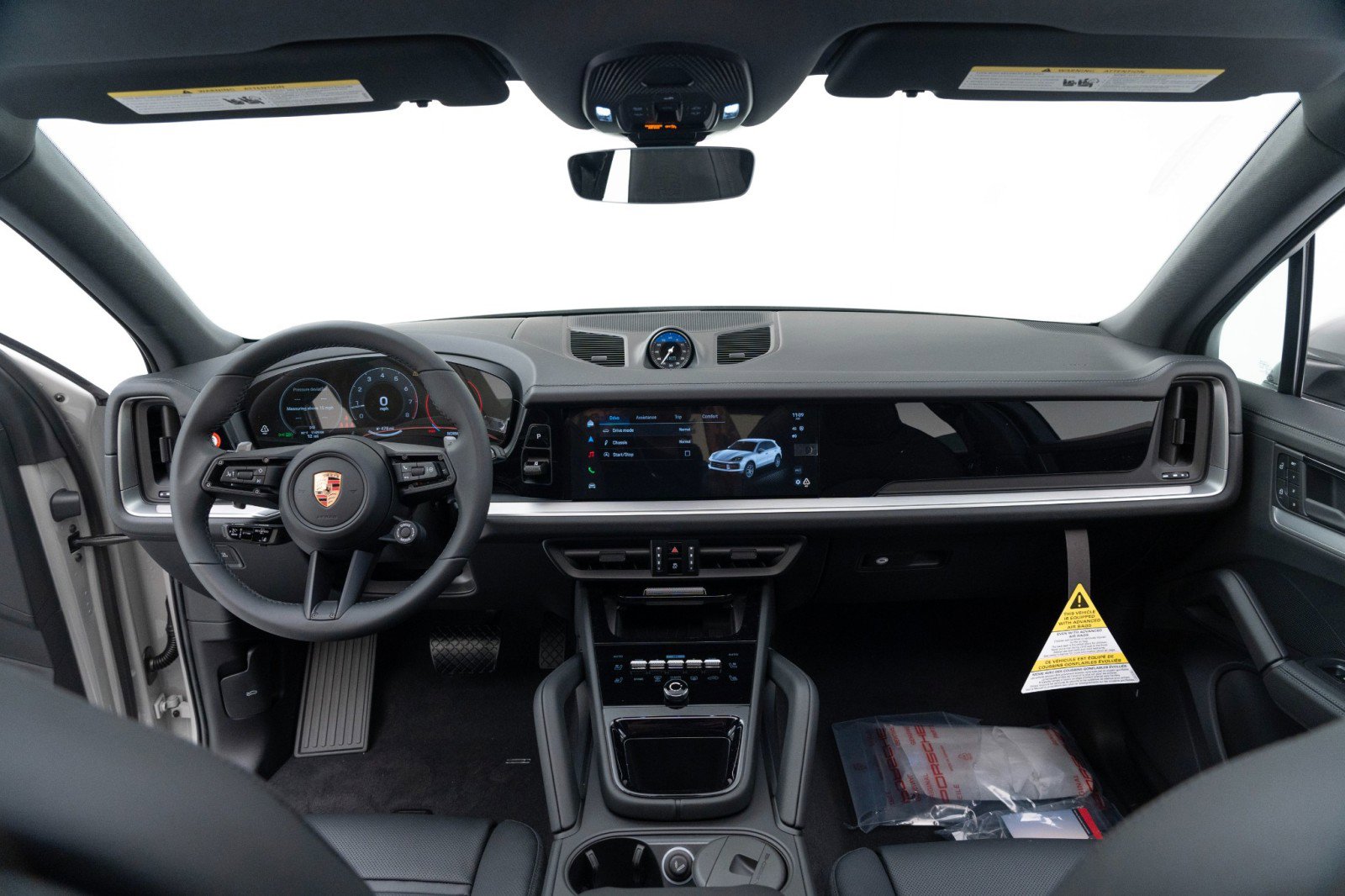 New 2025 Porsche Cayenne image 18