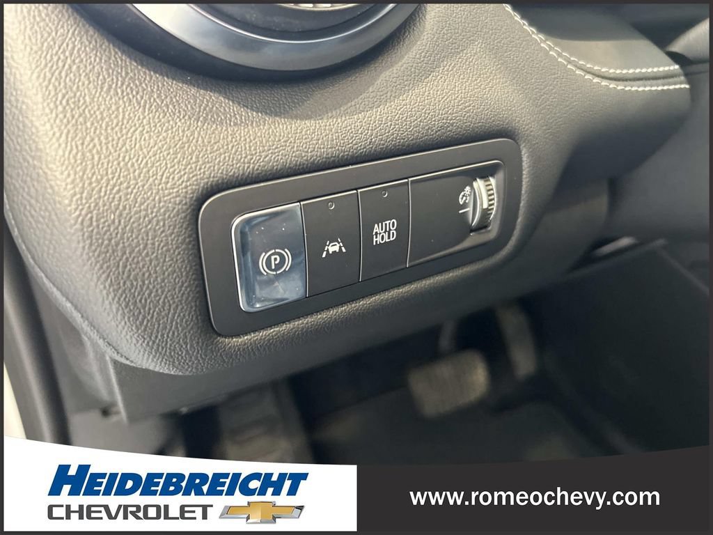 Used 2024 Chevrolet Blazer EV LT AWD/4WD image 30