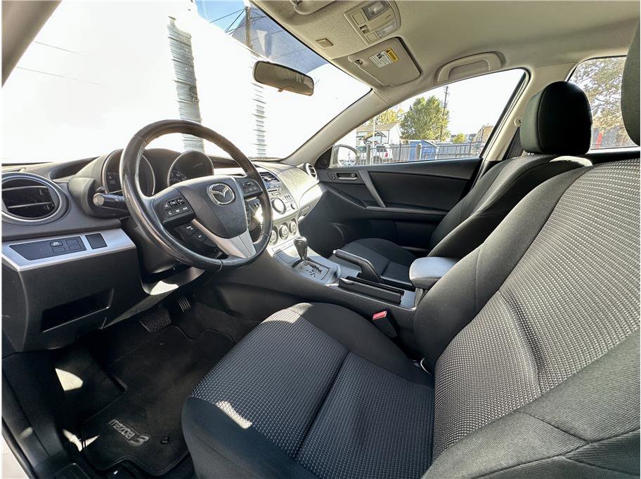 Used 2013 MAZDA MAZDA3 i Touring image 14