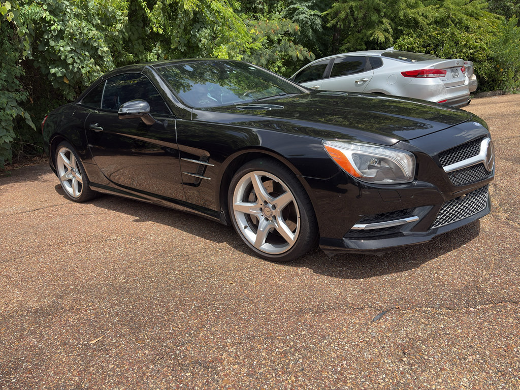 Used 2015 Mercedes-Benz SL 550 image 3