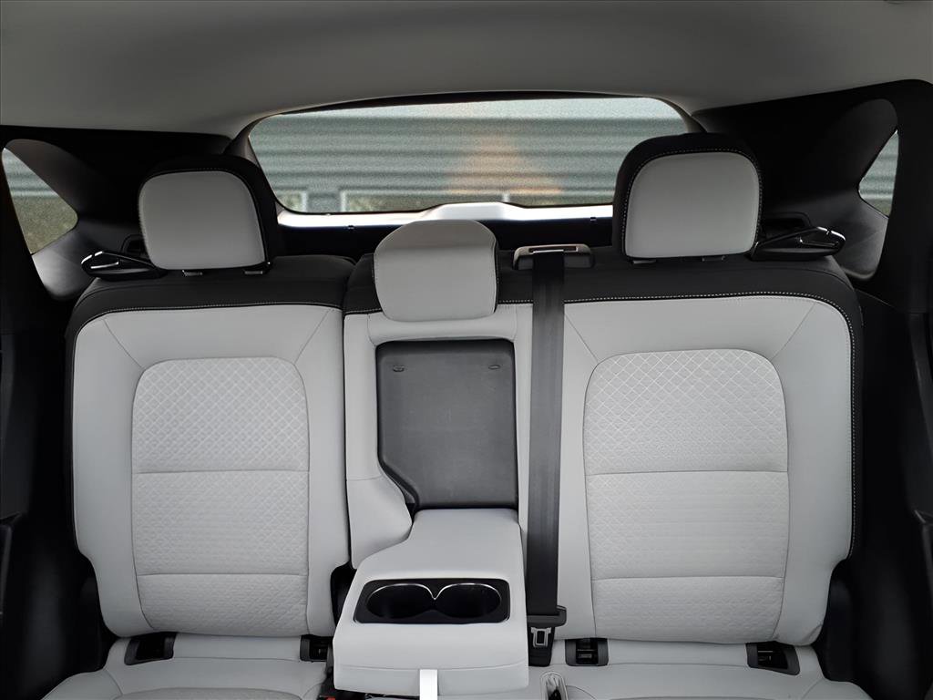 Used 2025 Ford Escape Active image 20