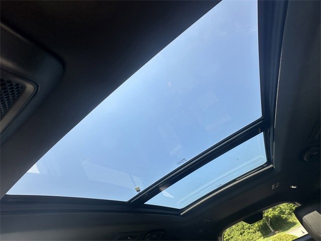 Used 2024 Cadillac XT6 Premium Luxury image 30