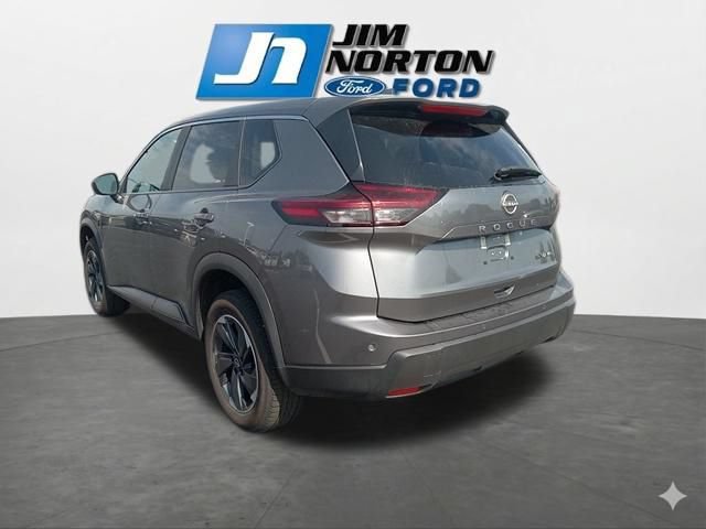 Used 2024 Nissan Rogue SV AWD/4WD image 7