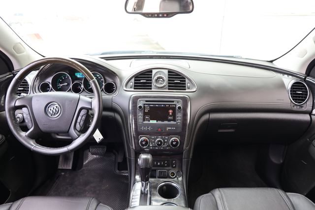 Used 2017 Buick Enclave Leather image 12