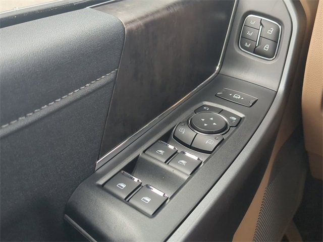 New 2025 Ford F350 Lariat w/ Lariat Ultimate Package image 13