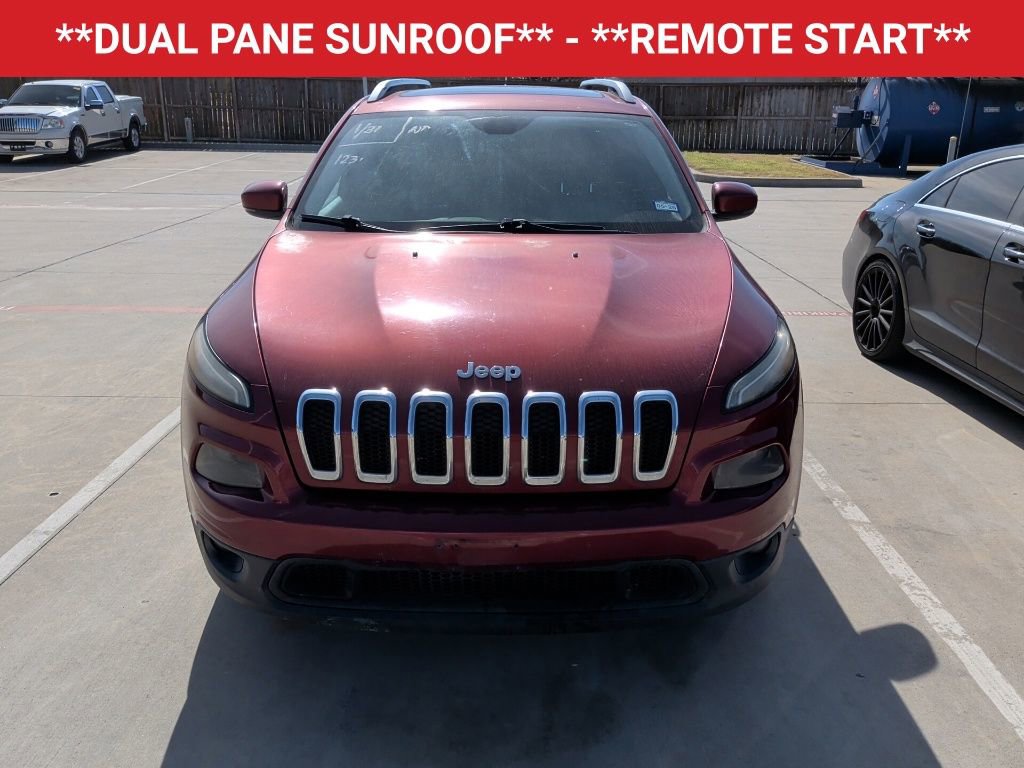Used 2016 Jeep Cherokee Latitude w/ Comfort/Convenience Group FWD image 2