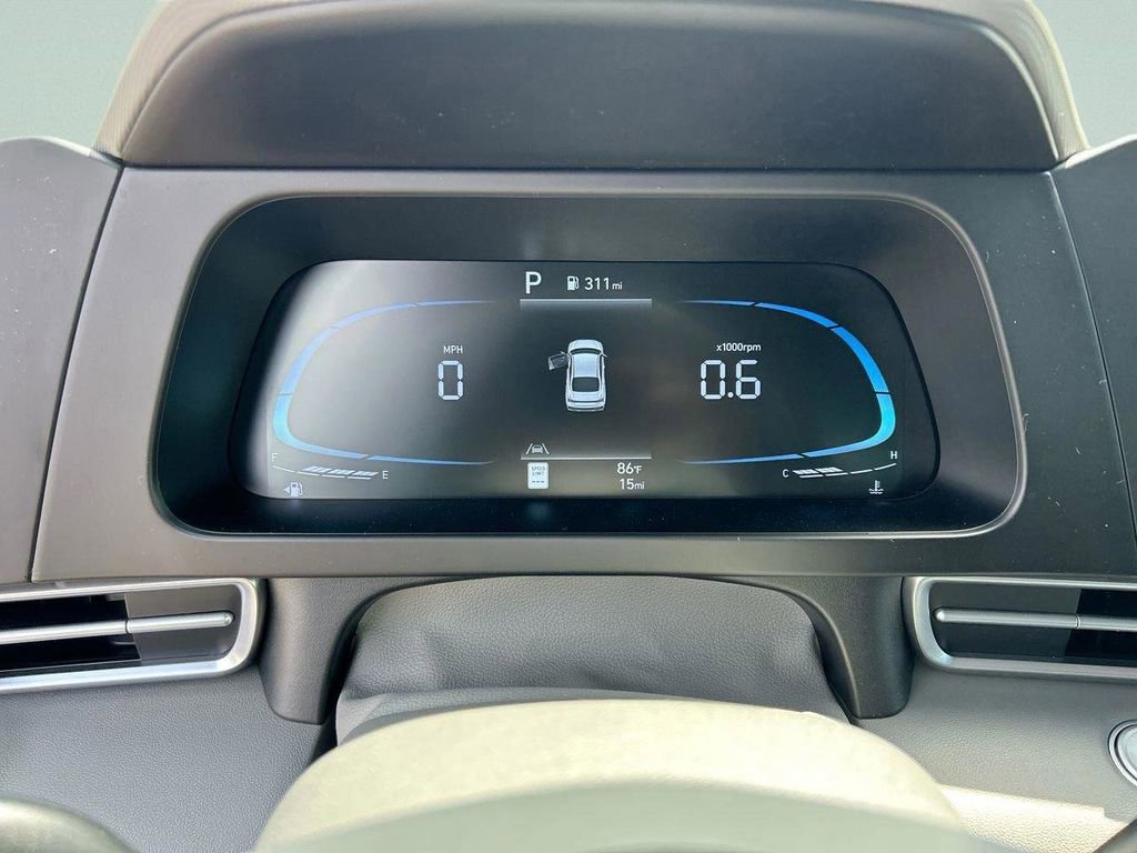 New 2026 Hyundai Elantra Sport FWD image 33