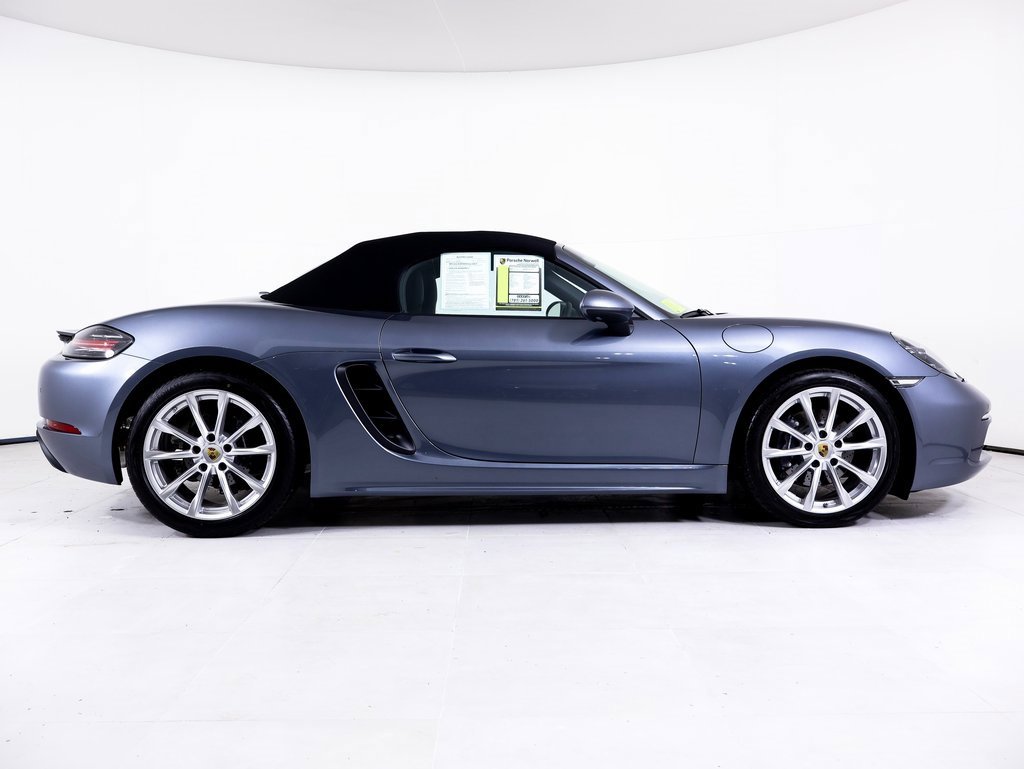 Used 2025 Porsche 718 Boxster image 25