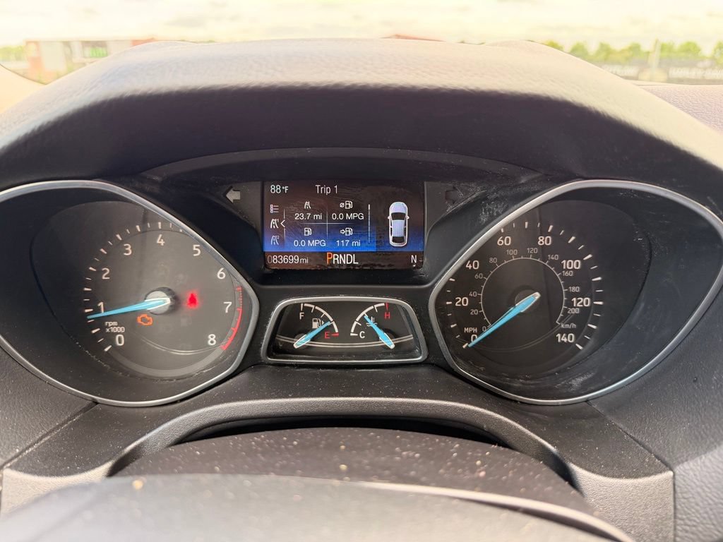 Used 2017 Ford Focus SE w/ Cold Weather Package FWD image 11
