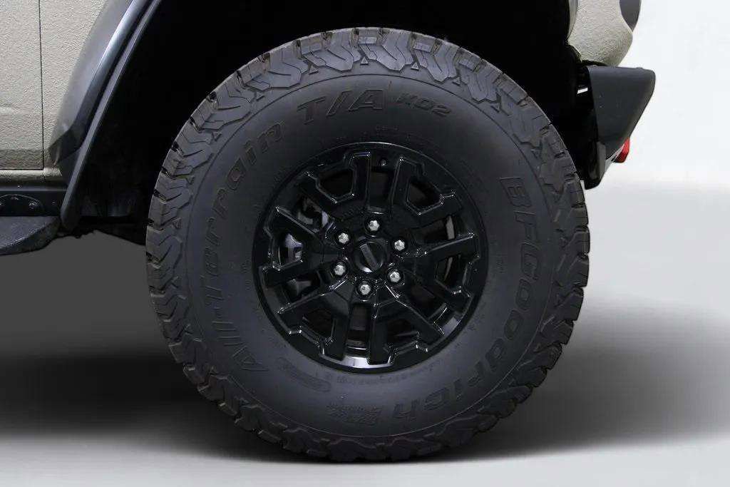 Used 2024 Ford Bronco Raptor w/ Interior Carbon Fiber Pack 6 image 9