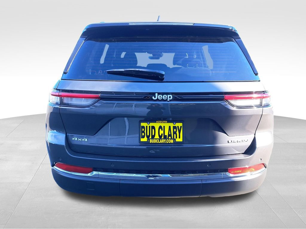 New 2026 Jeep Grand Cherokee Laredo image 4