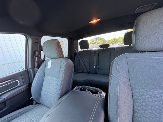 New 2026 RAM 2500 Big Horn AWD/4WD image 46