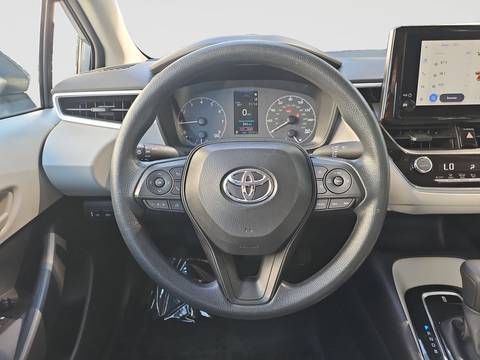 Used 2025 Toyota Corolla LE w/ Convenience Package FWD image 44