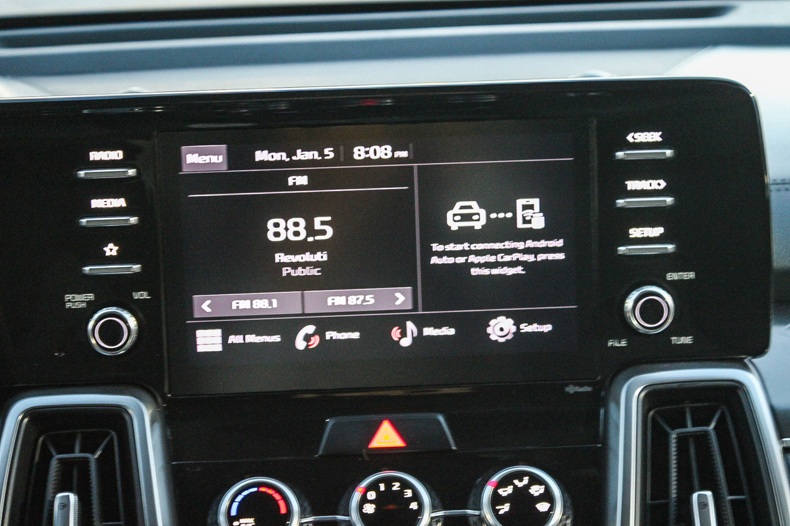 Used 2023 Kia Sorento LX image 14