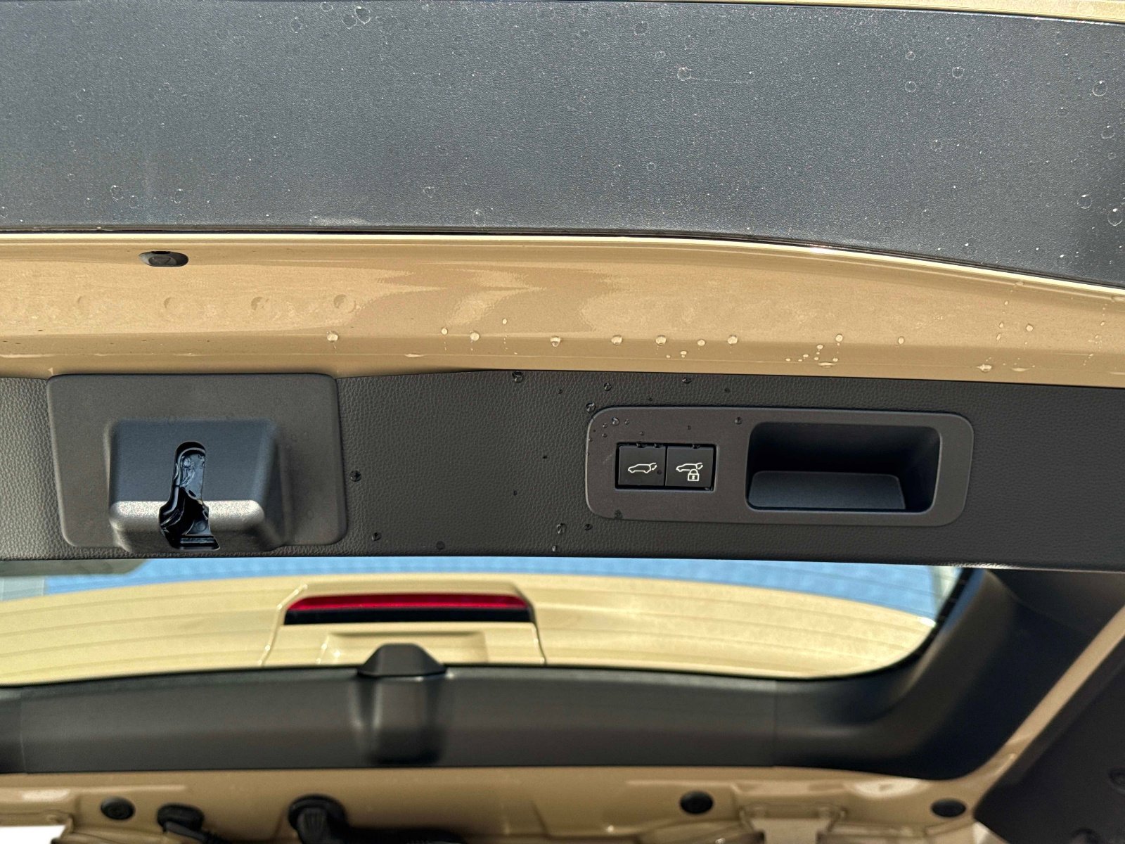 Certified 2025 Lexus LX 700h Overtrail image 12