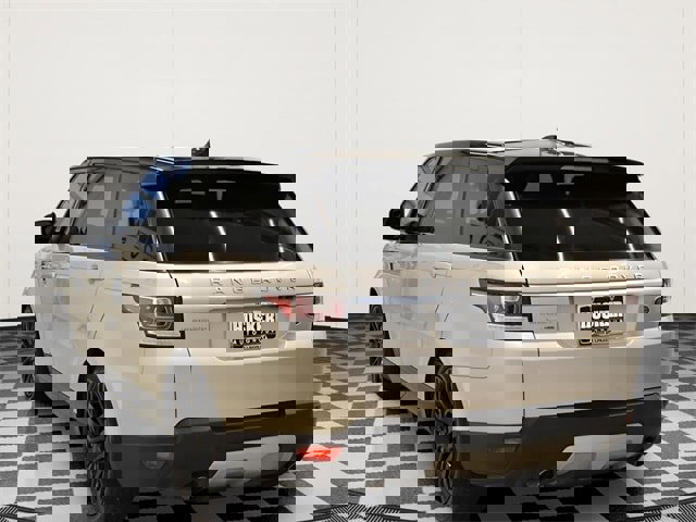 Used 2017 Land Rover Range Rover Sport HSE image 6