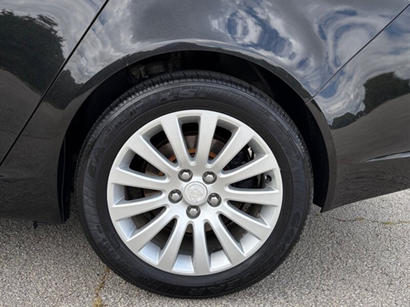 Used 2013 Buick Regal Premium FWD image 29