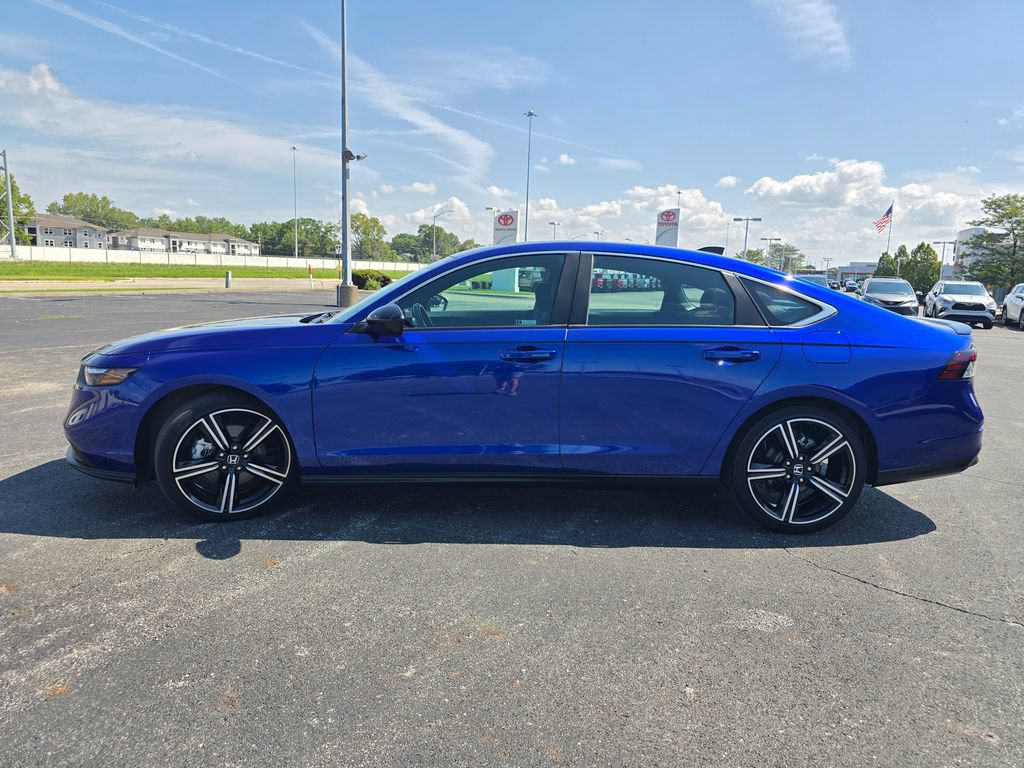 Used 2024 Honda Accord Sport image 12