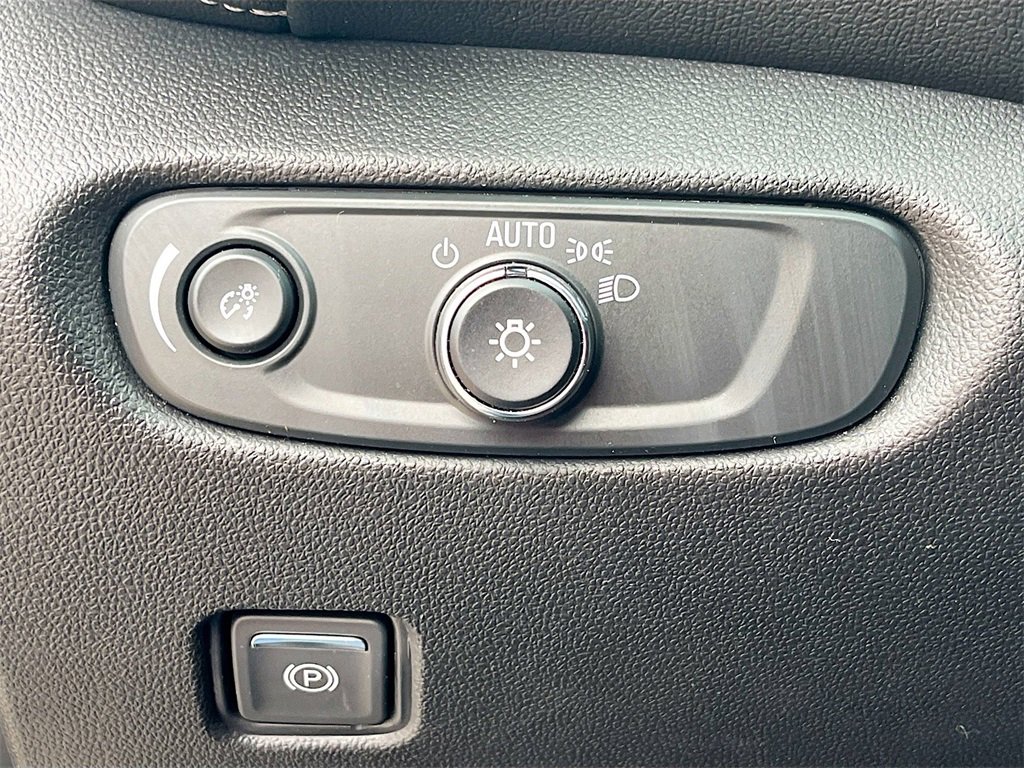 Used 2024 Chevrolet Blazer RS image 10