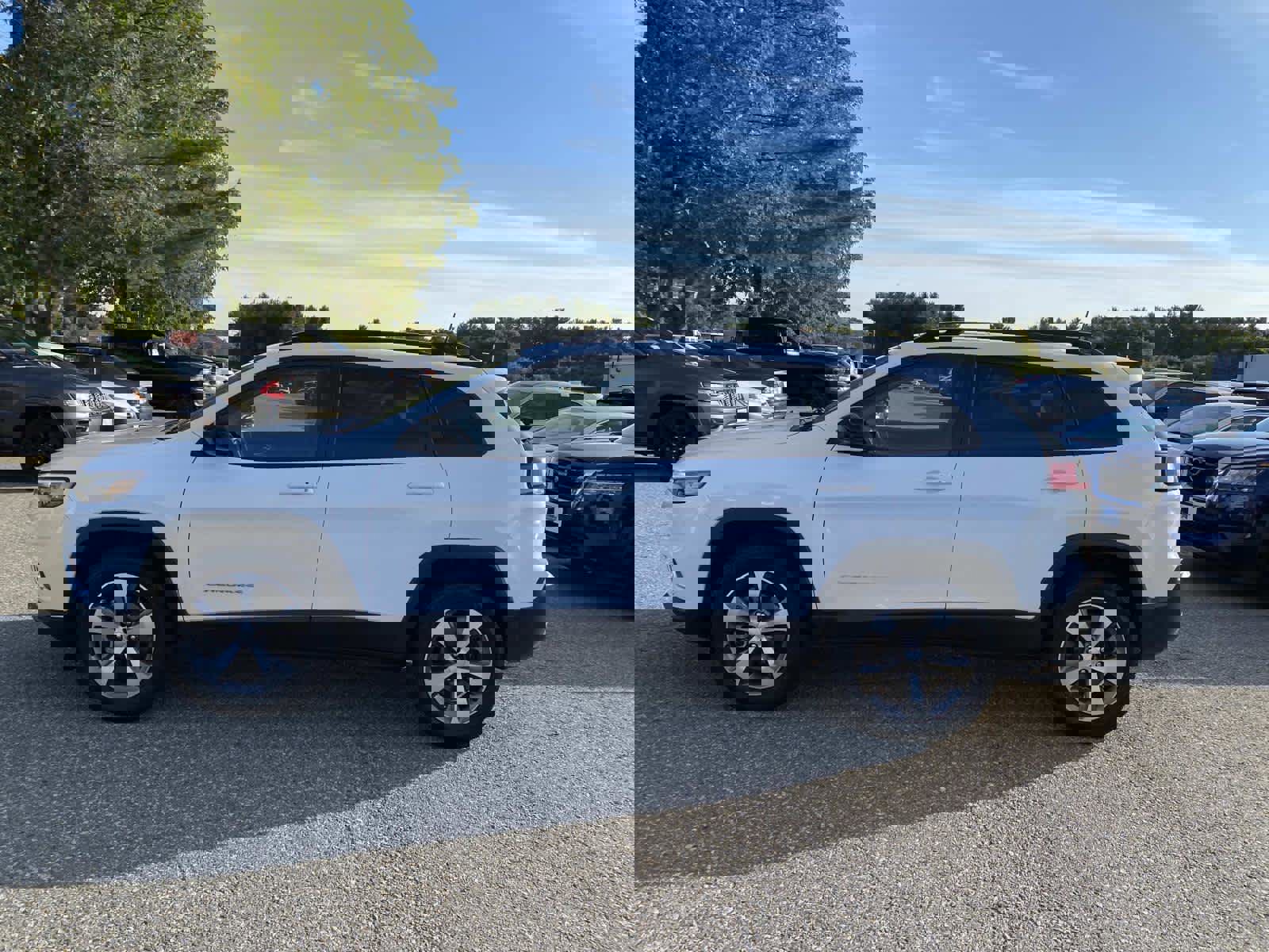 Certified 2022 Jeep Cherokee Limited image 8