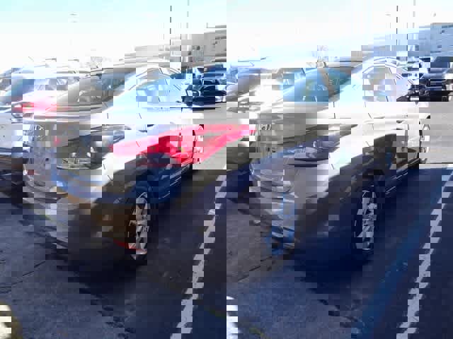 Used 2013 Hyundai Elantra GLS image 4