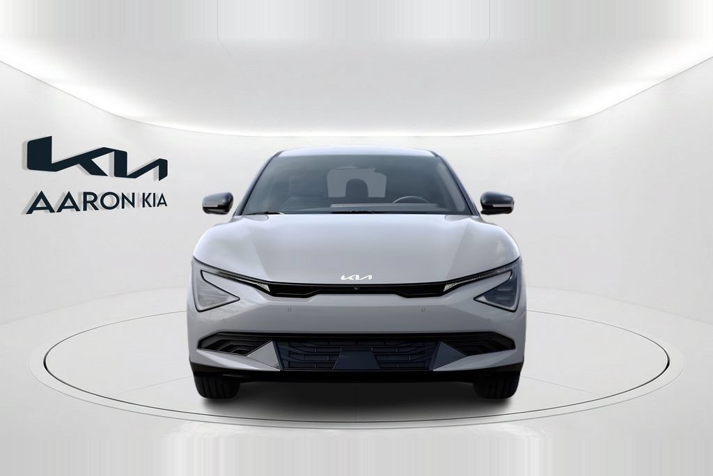 New 2026 Kia EV6 Wind RWD image 2