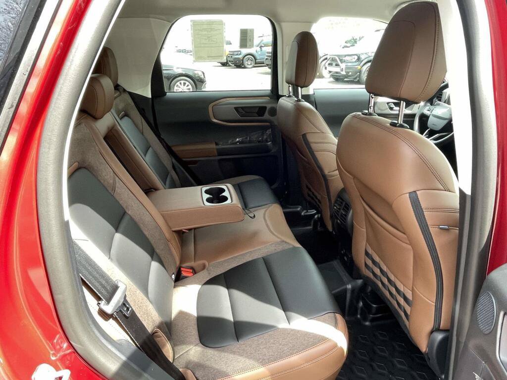 New 2025 Ford Bronco Sport Outer Banks w/ Sasquatch Outer Banks Package AWD/4WD image 20