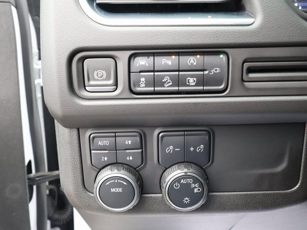 Certified 2022 Chevrolet Tahoe Z71 w/ Luxury Package image 13