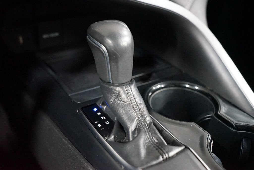 Used 2018 Toyota Camry SE image 21
