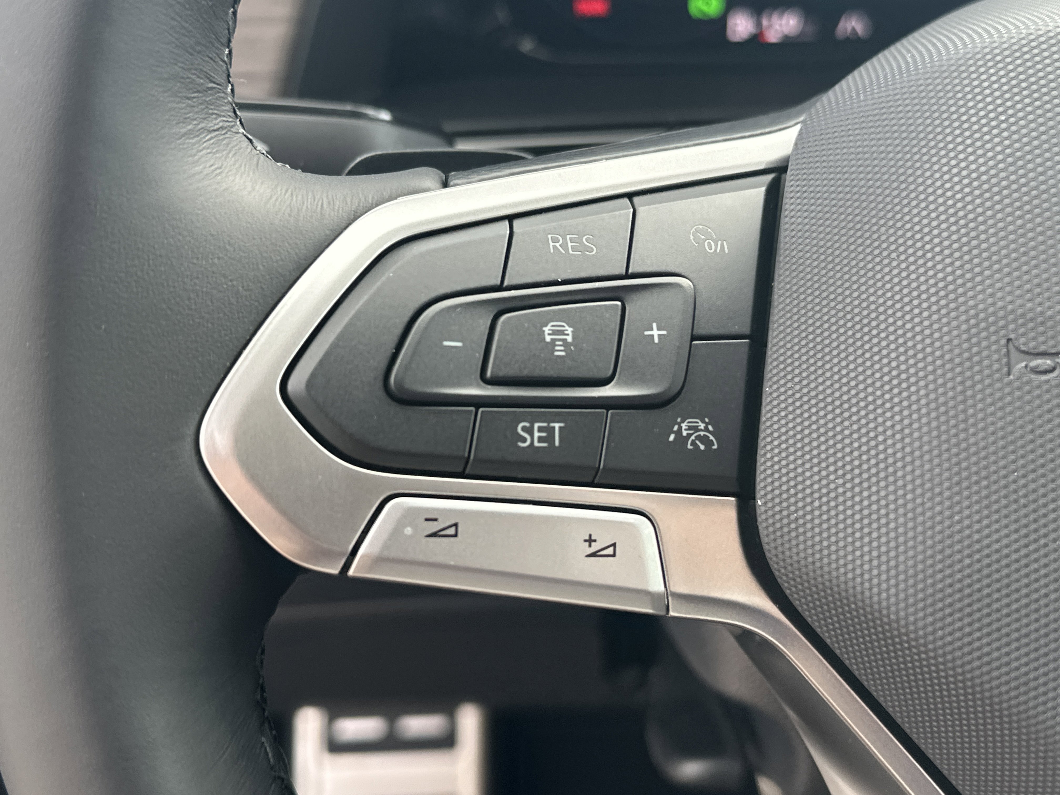 New 2026 Volkswagen Atlas SEL Premium R-Line image 22