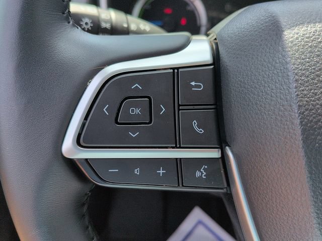 Certified 2025 Toyota Highlander XLE AWD/4WD image 19