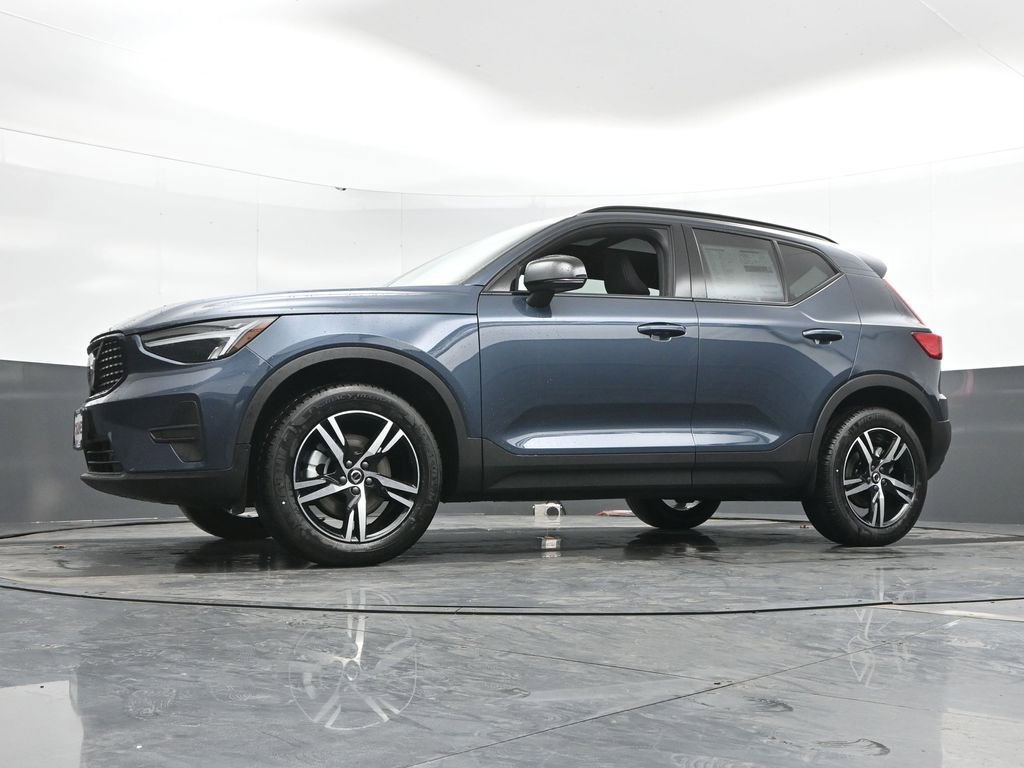 New 2026 Volvo XC40 B5 Core w/ Protection Package Premier AWD/4WD image 42