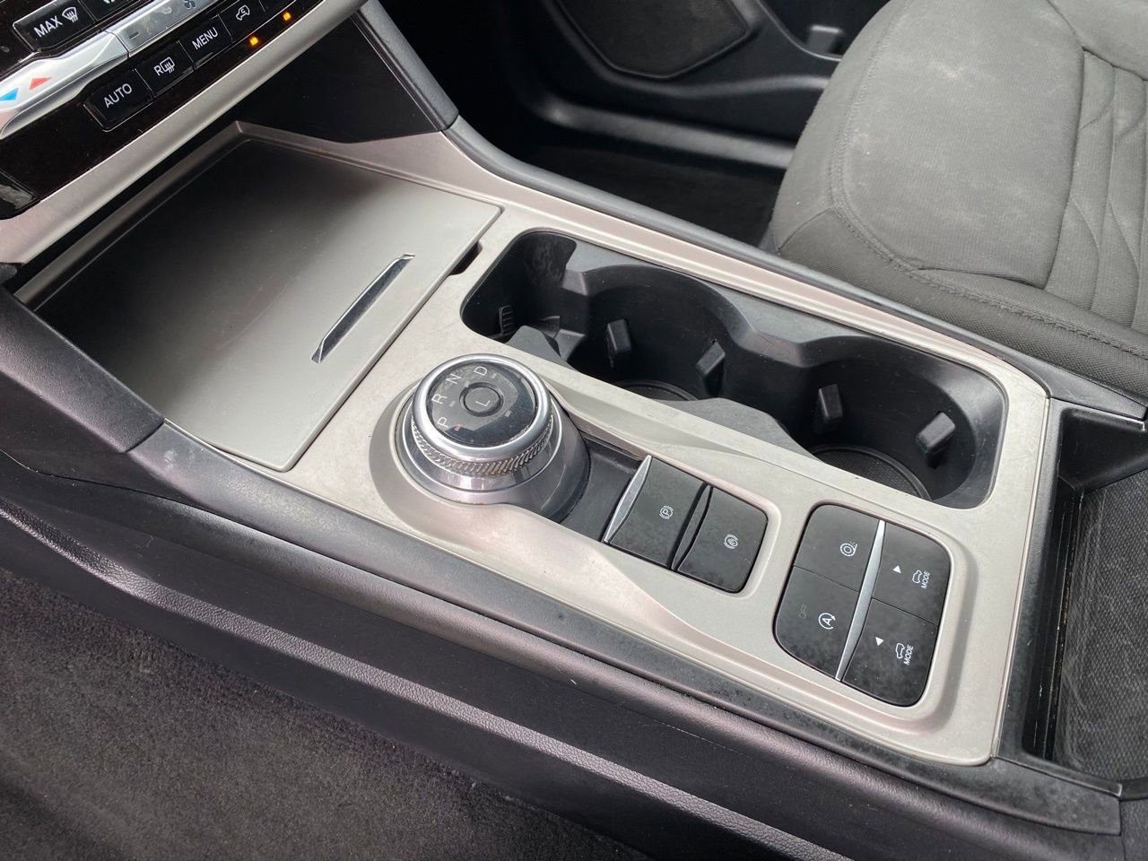 Used 2021 Ford Explorer XLT image 31