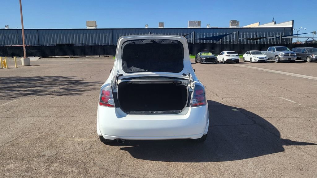 Used 2012 Nissan Sentra 2.0 SR w/ Special Edition Pkg FWD image 11